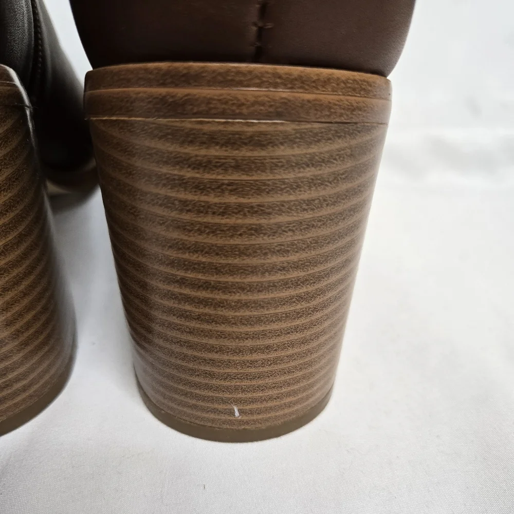 MARC FISHER Lysia leather cognac stacked heel booties‎ 9